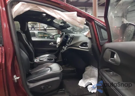 2019 Chrysler Pacifica Limited из США, поврежденный, VIN 2C4RC1GG8KR507230